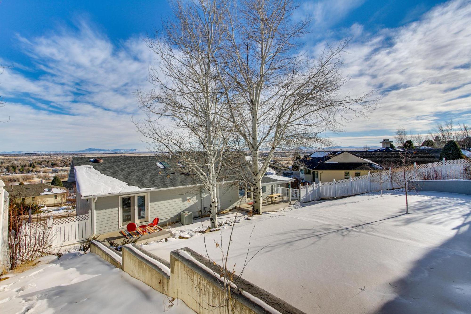Inviting Great Falls Home With Wraparound Deck! Buitenkant foto