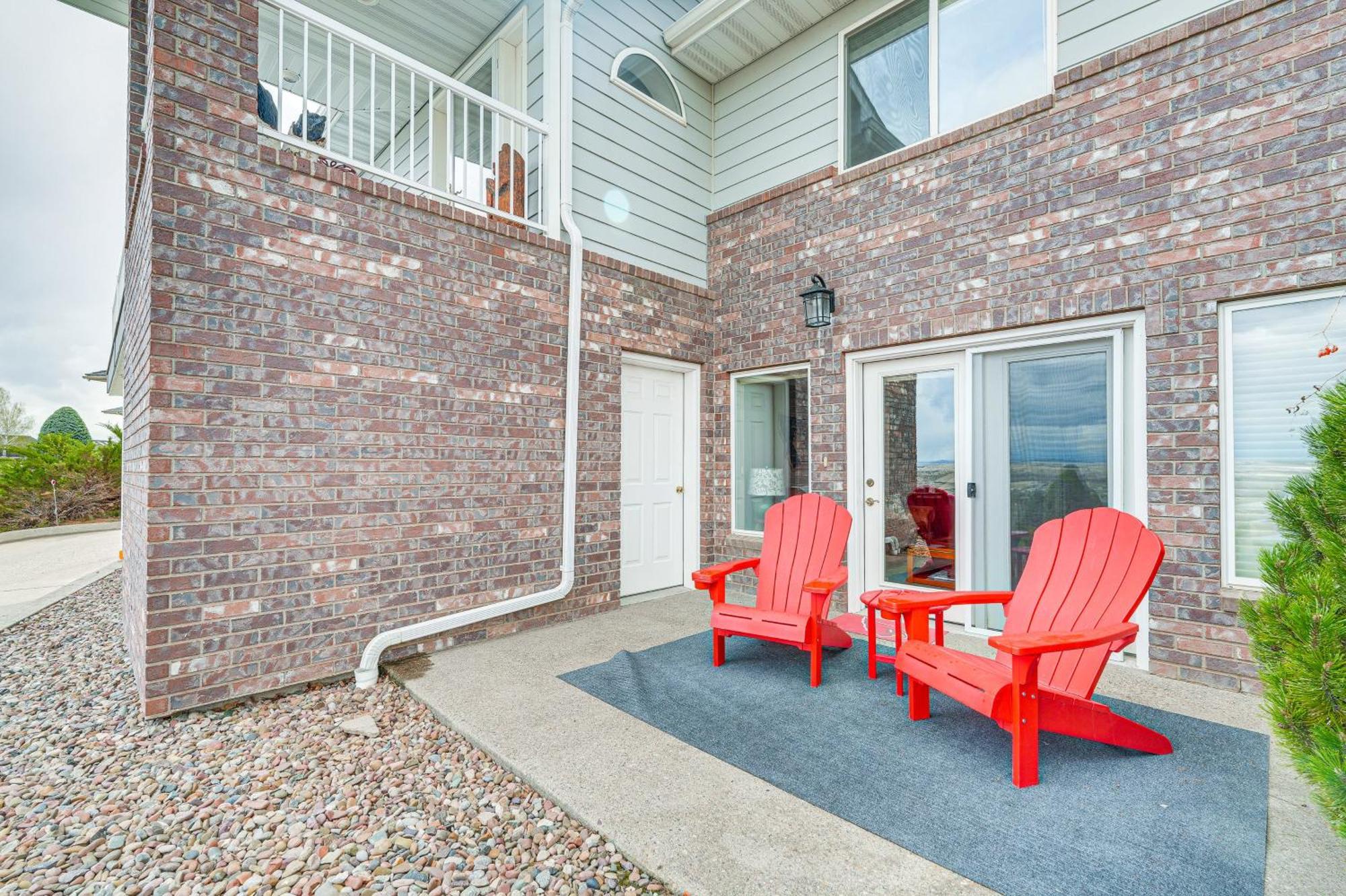 Inviting Great Falls Home With Wraparound Deck! Buitenkant foto