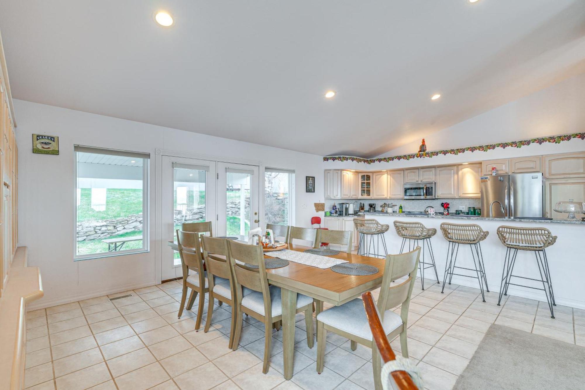 Inviting Great Falls Home With Wraparound Deck! Buitenkant foto