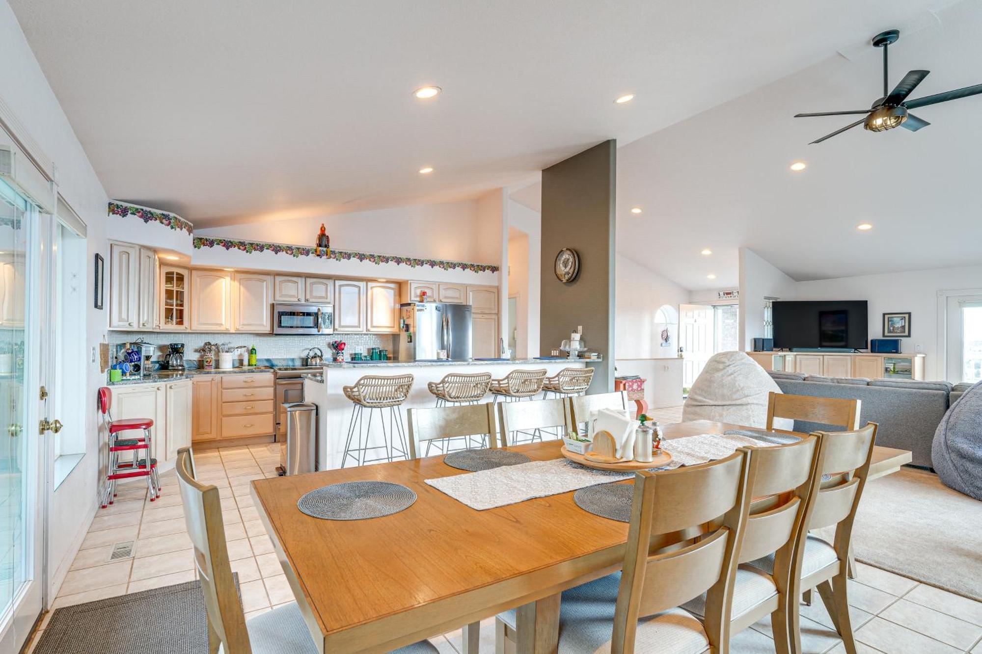 Inviting Great Falls Home With Wraparound Deck! Buitenkant foto